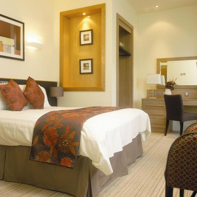 ניוטאונארדס Strangford Arms Hotel חדר תמונה